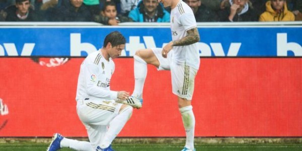 乐鱼体育网址-克罗斯：一直苦练传球 最爱拉莫斯给我擦靴的照片